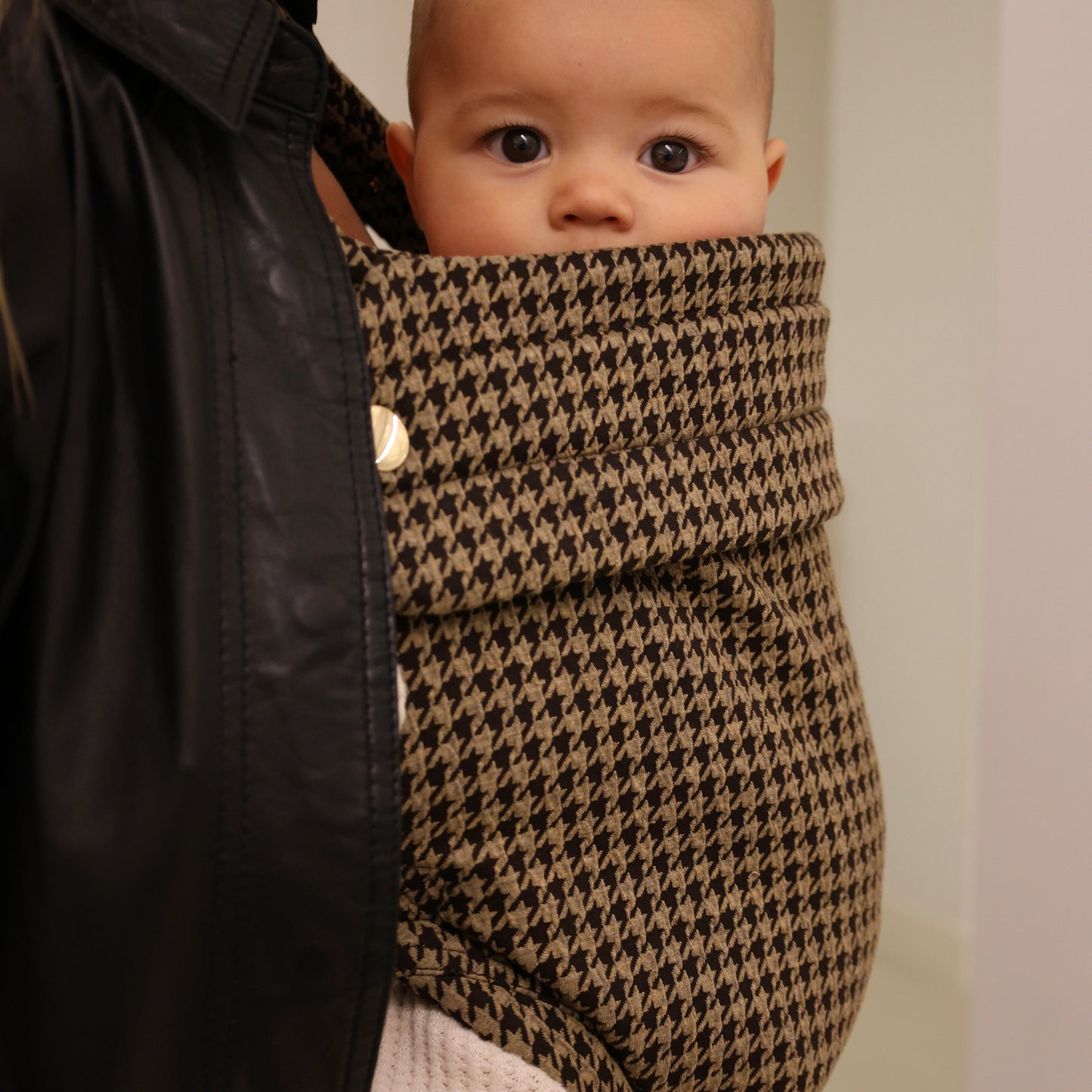 Baby carrier - Houndstooth Brown